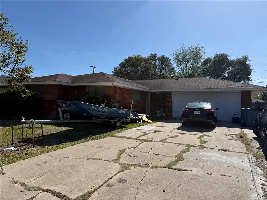 112 Daniel Moore Av, Portland, TX 78374 - #1