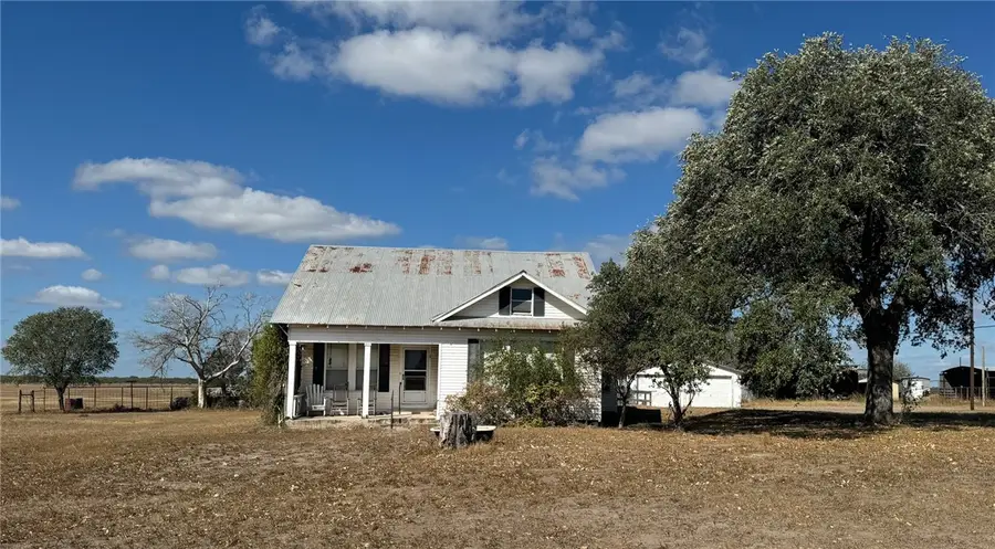 1045 Fm 799, George West, TX 78022 - Image #2