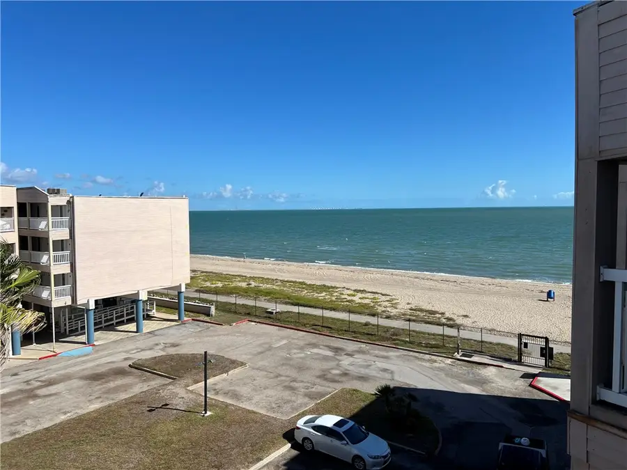 3938 Surfside Boulevard #1313, Corpus Christi, TX 78402 - Image #2