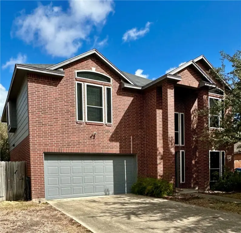 6006 Newmarket Drive, Corpus Christi, TX 78414 - Image #1