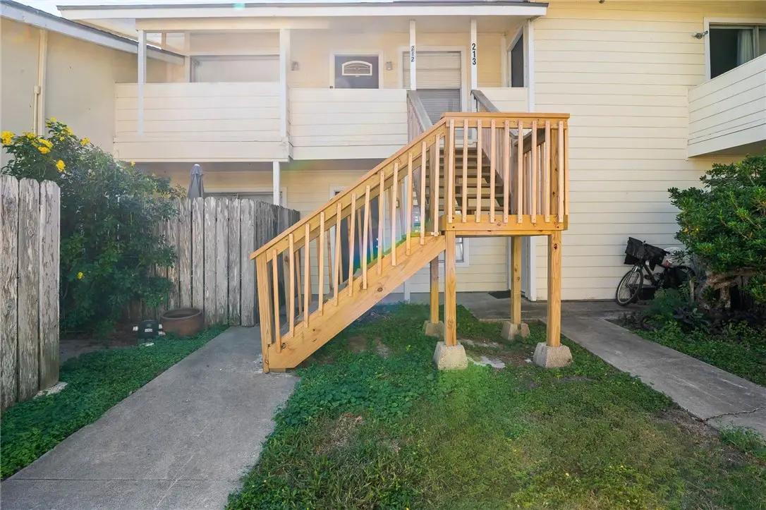 1011 Ennis Joslin Road #213, Corpus Christi, TX 78412 - Image #1