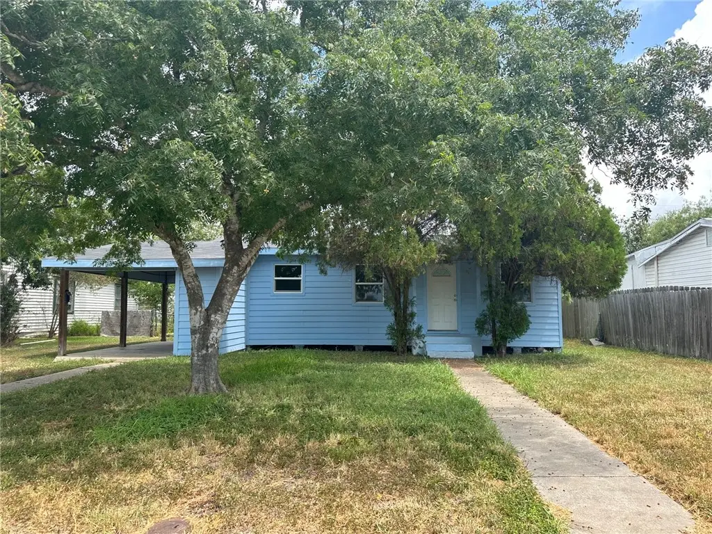 932 S 16th Street, Kingsville, TX 78363 - Image #1