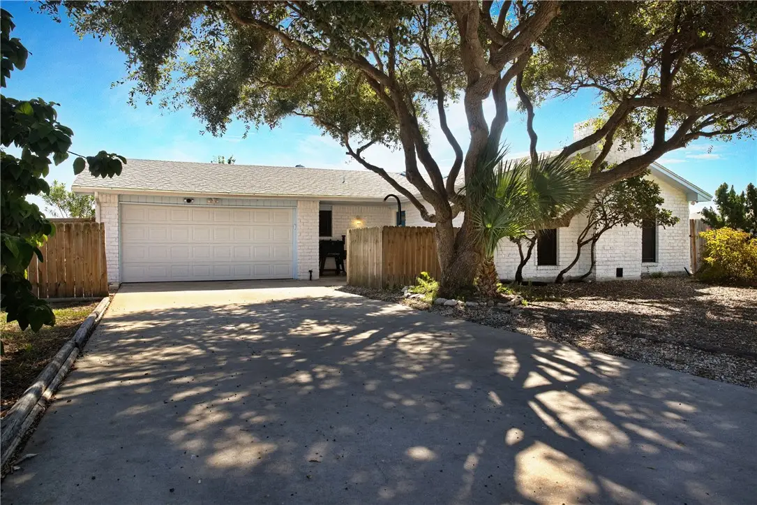 15730 Escapade Street, Corpus Christi, TX 78418 - Image #1