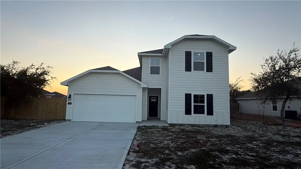 158 Kokomo Drive, Rockport, TX 78382 - Image #1