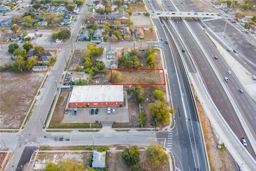 506 N Brownlee Boulevard, Corpus Christi, TX 78401 - Image #2