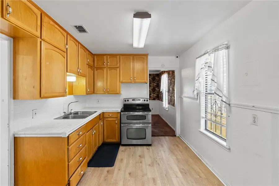 4302 Christie Street, Corpus Christi, TX 78415 - Image #2