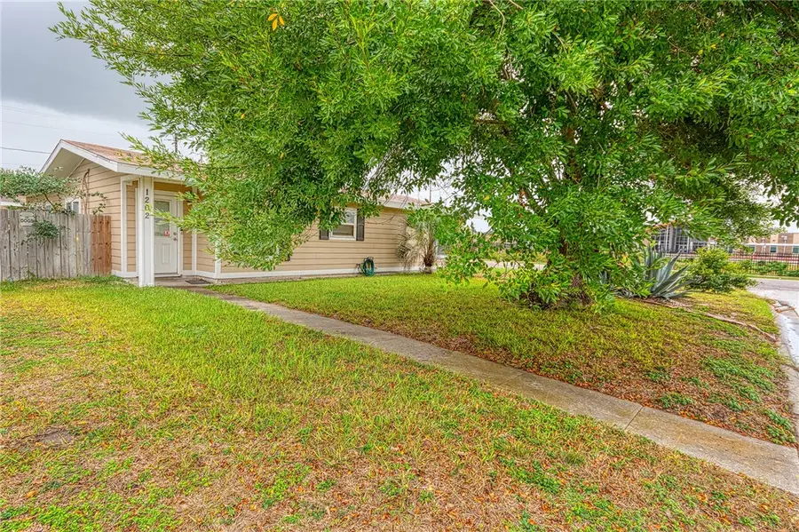 1202 Crosby Street, Portland, TX 78374 - Image #2
