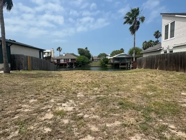 15305 Cartagena Court, Corpus Christi, TX 78418
