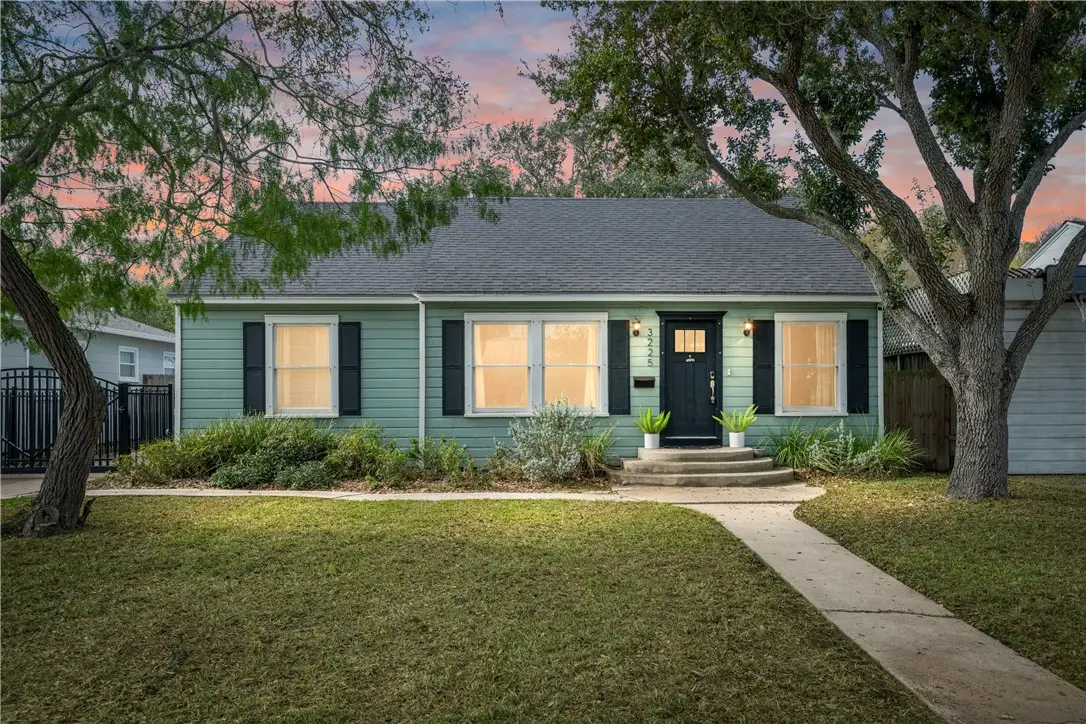 3225 Lawnview Street, Corpus Christi, TX 78404 - Image #1