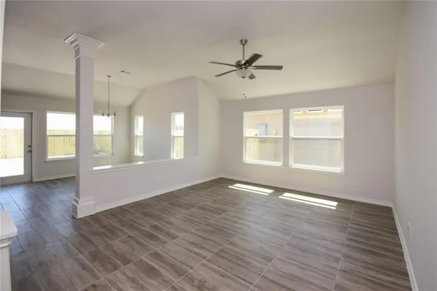 1289 Thames Chase Drive, Corpus Christi, TX 78415 - Image #2