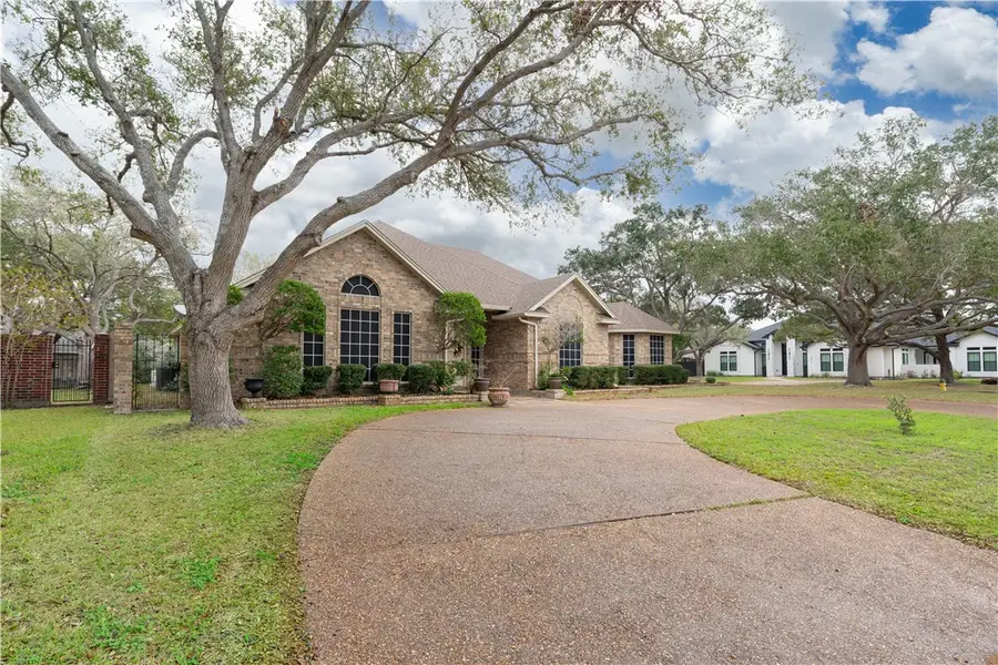 5922 Woodmere Drive, Corpus Christi, TX 78414 - Image #2