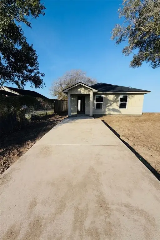 2604 Mccain Drive, Corpus Christi, TX 78410