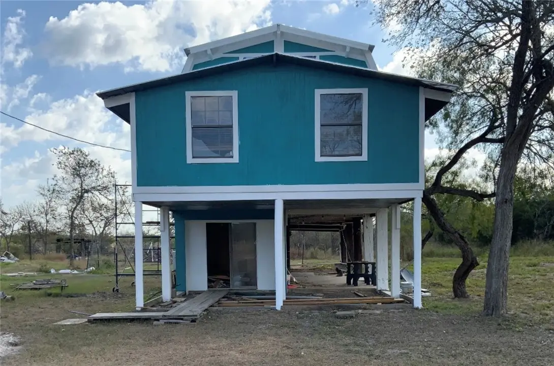 121 Whitetail Lane, Woodsboro, TX 78393 - Image #1