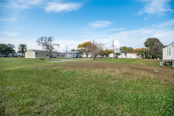 Lot 3 W Monroe Avenue, Port O'Connor, TX 77982