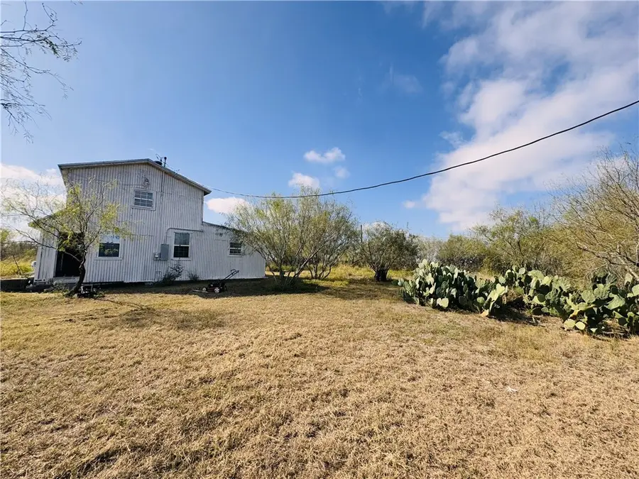 7011 County Road 12, Bishop, TX 78343 - Image #2