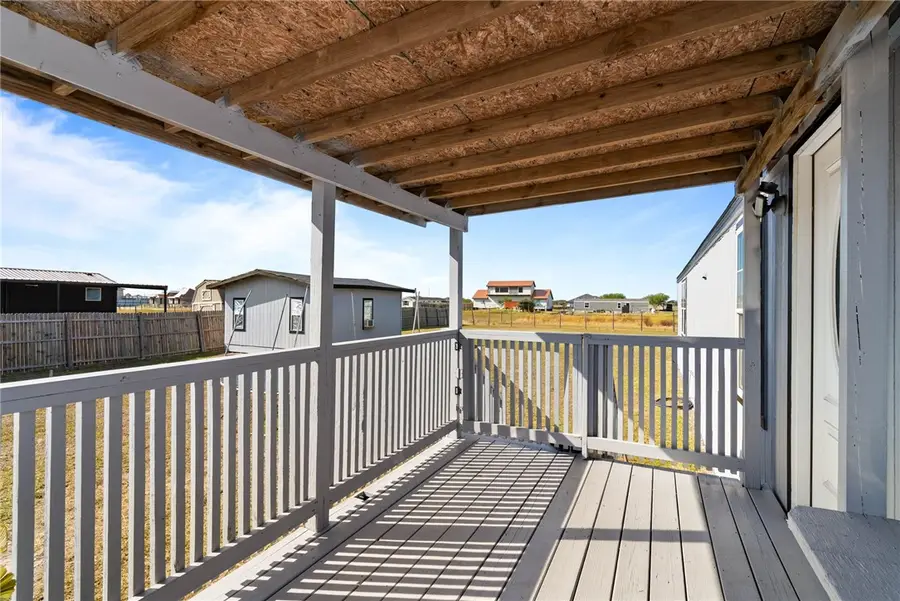 4533 E Granado Drive, Robstown, TX 78380 - Image #2