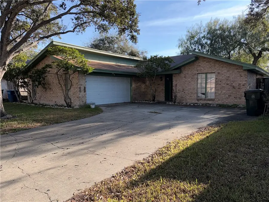 7033 Copper Mountain Drive, Corpus Christi, TX 78413 - Image #2