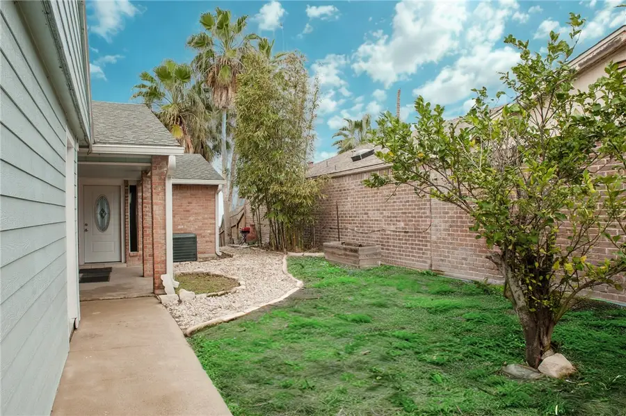 954 Oriole Street, Corpus Christi, TX 78418 - #3