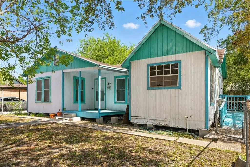 2530 Dunbar Street, Corpus Christi, TX 78405 - Image #1