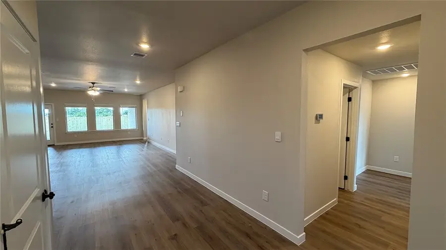 3545 Sepehr Lake Drive, Robstown, TX 78380 - Image #3