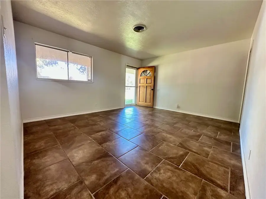 1701 Santa Maria Street, Kingsville, TX 78363 - #3