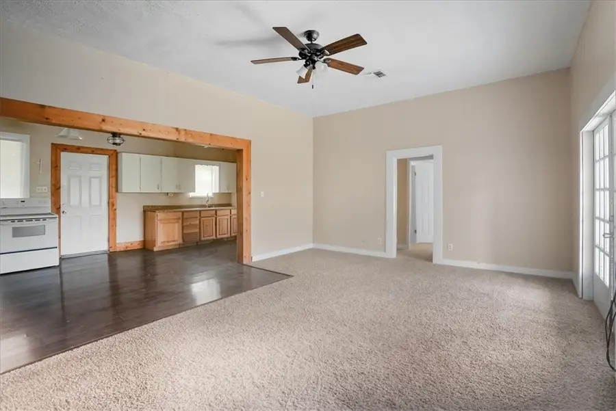 405 E. Main Street, Bishop, TX 78343 - Image #3