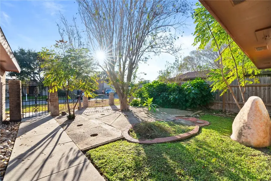 4114 Beard Drive, Corpus Christi, TX 78413 - Image #2