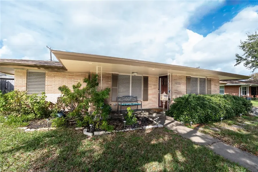 4213 Dolphin Place, Corpus Christi, TX 78411 - #3