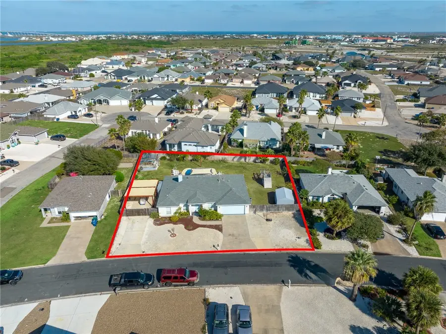 13970 Lanyard Drive, Corpus Christi, TX 78418 - Image #3
