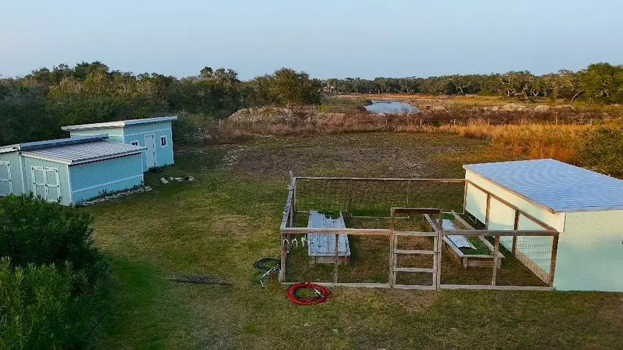 178 Kluge Trl, Rockport, TX 78382 - Image #2