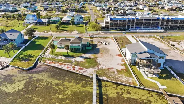 1108/1024 Water, Rockport, TX 78382