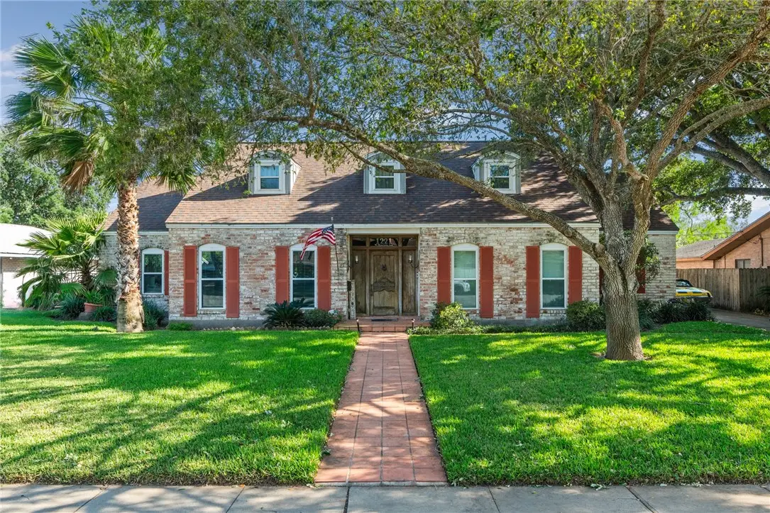 1221 W Henrietta Avenue, Kingsville, TX 78363 - Image #1