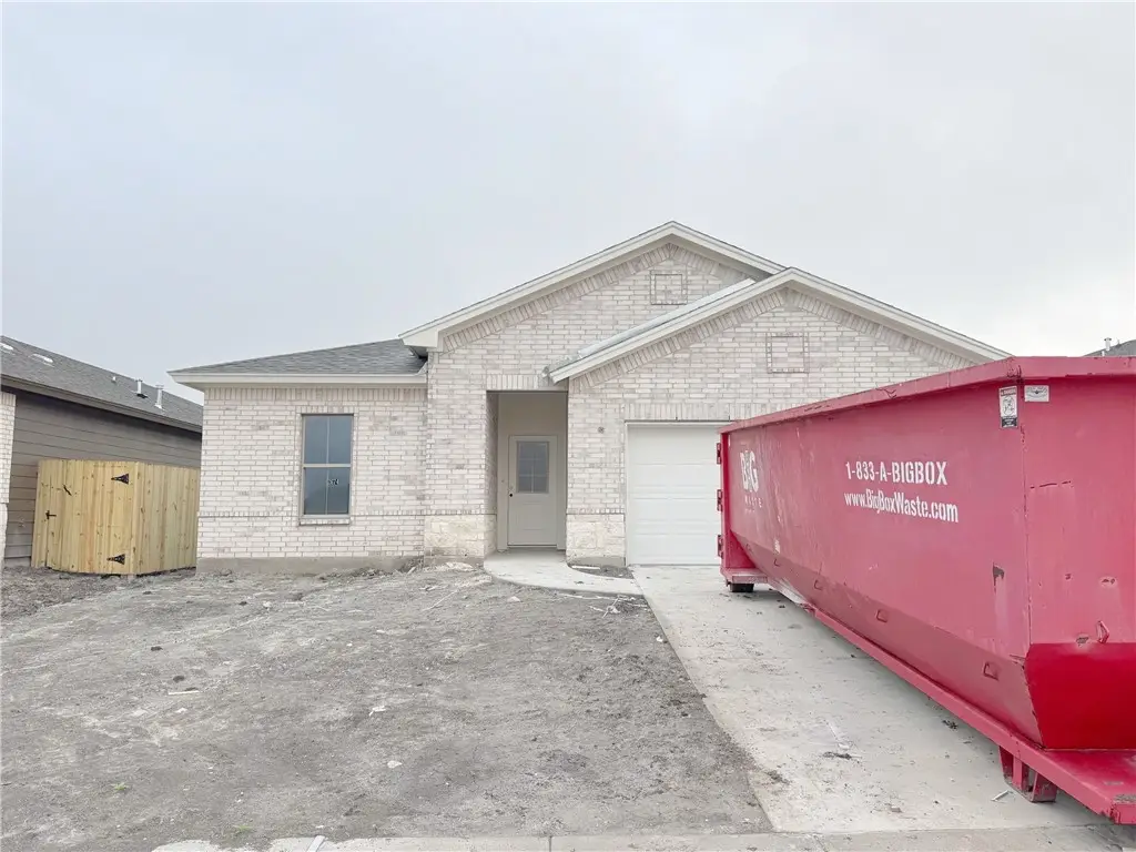 2674 Lady Andrea, Corpus Christi, TX 78415 - Image #1