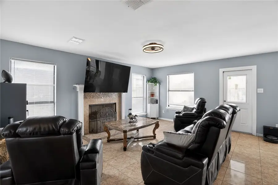 6817 Blue Skyway Drive, Corpus Christi, TX 78414 - Image #3