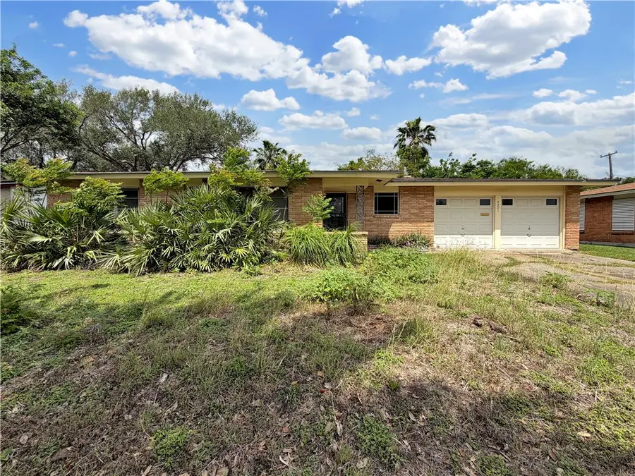 4221 Dolphin Place, Corpus Christi, TX 78411 - #2