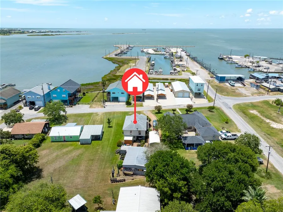205 E Bay Ave., Seadrift, TX 77983 - Image #3