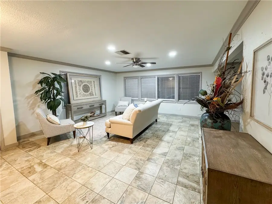 4625 Harney Rd, Corpus Christi, TX 78410 - Image #3