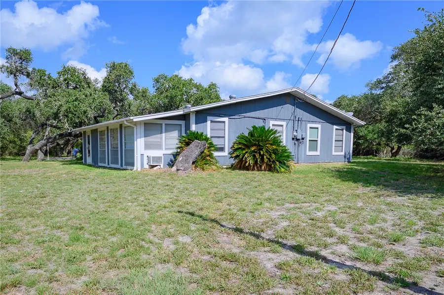 164 Fourth Street, Rockport, TX 78382 - Image #3