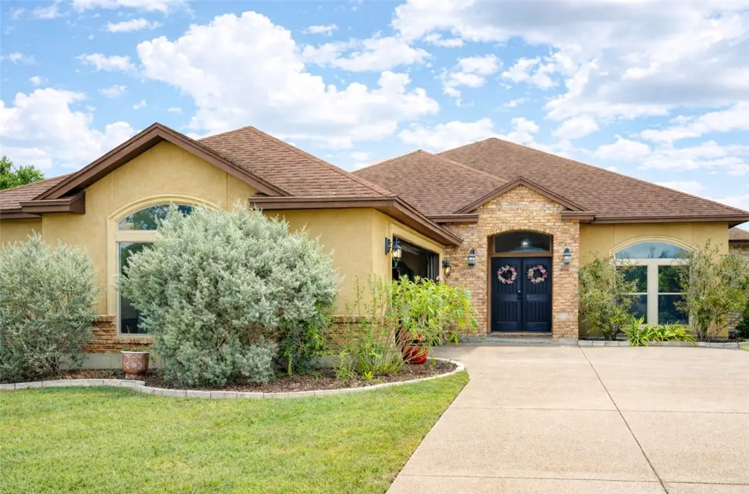 15357 Chianti Ln, Corpus Christi, TX 78410 - Image #1