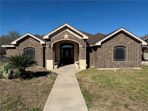 1002 Reforma Street, San Diego, TX 78384