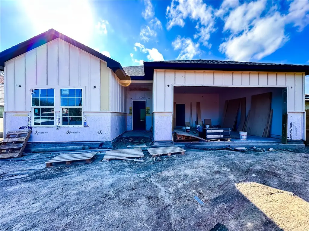 3649 Santa Fe Street, Corpus Christi, TX 78411 - Image #1