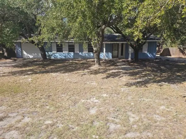 217 Griffith Drive, Rockport, TX 78382