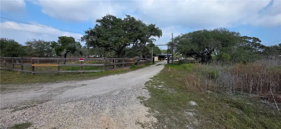 1122 Lee, Aransas Pass, TX 78336 - Image #2
