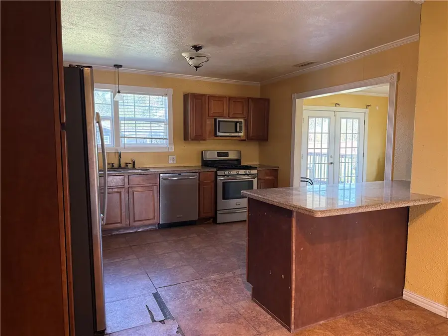 408 W Avenue C Avenue, Kingsville, TX 78363 - Image #2