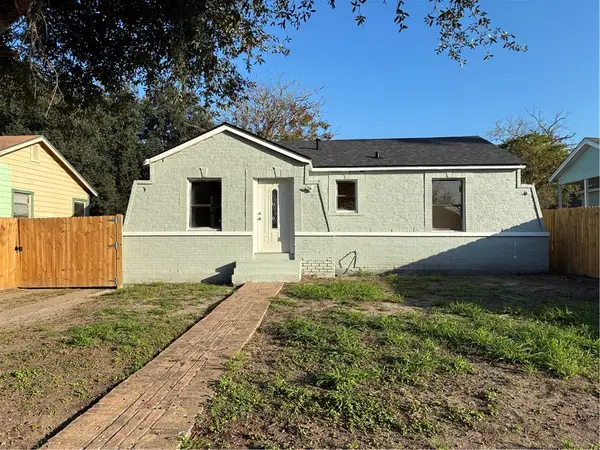 1138 Golla Dr, Corpus Christi, TX 78407