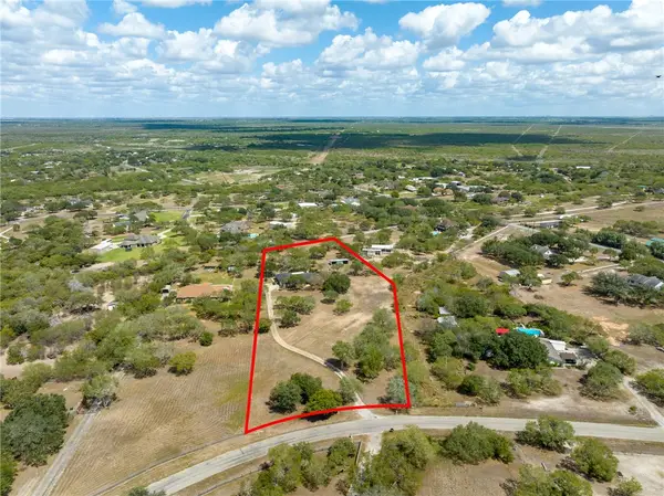 4177 Bobwhite, Robstown, TX 78380