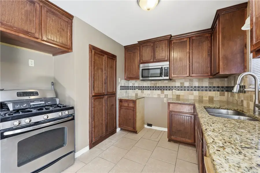 1110 Shephard Drive, Corpus Christi, TX 78412 - Image #3