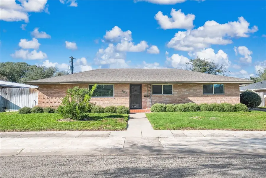 510 Coral Place, Corpus Christi, TX 78411 - Image #3