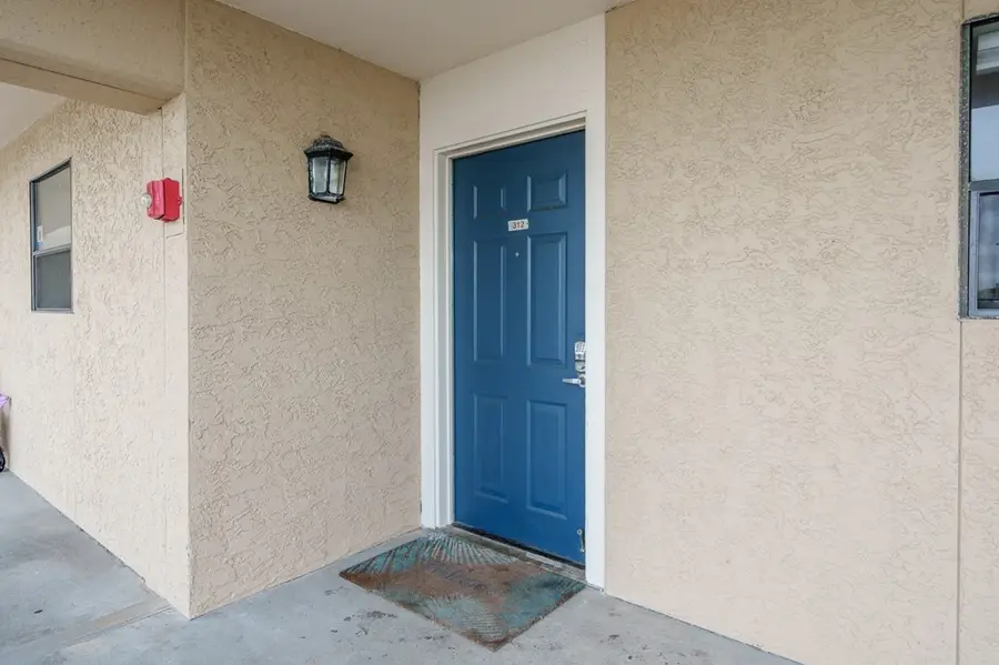 1021 S Water St. #312, Rockport, TX 78382 - #3