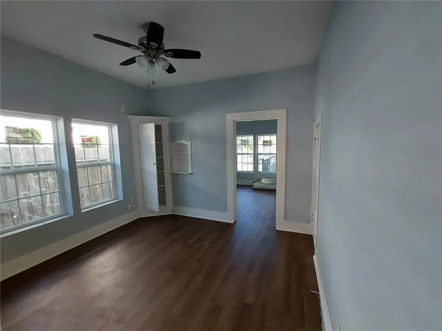 1525 5th Street, Corpus Christi, TX 78404 - Image #2